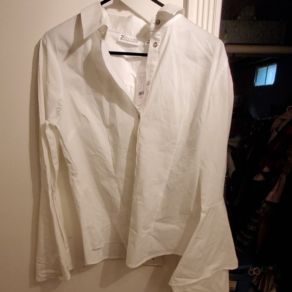 Button up - Picture 1 of 2